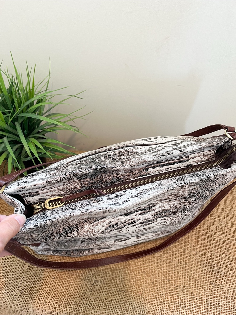 Hobo Bantam Lizard Print Satchel - Picture 7 of 11